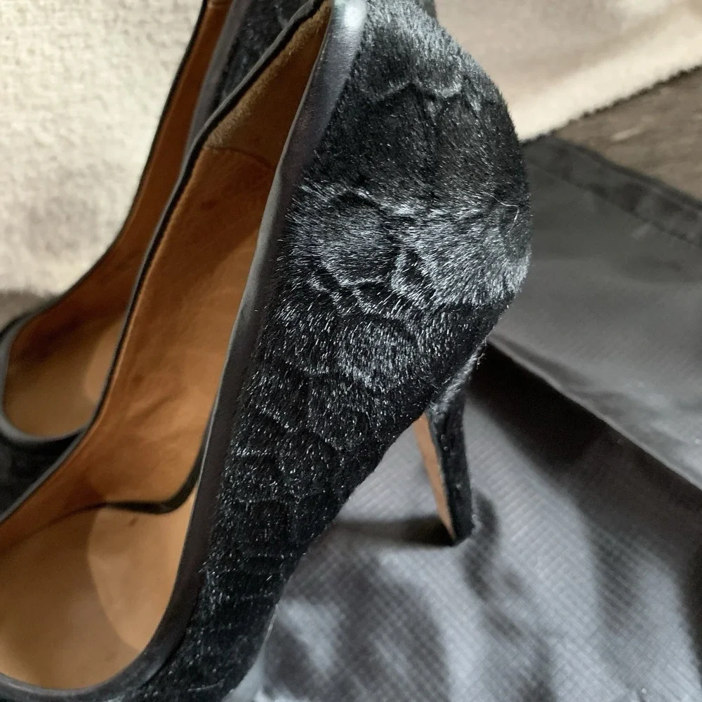 L.A.M.B by Gwen Stefani Calf Hair Floating Platform Stiletto Pump Heels Size 7.5